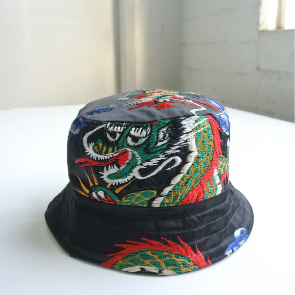 Reworked bucket hat Korea black embroidered dragon medium