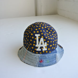 Reworked 70s flower power 6 panels hat small
